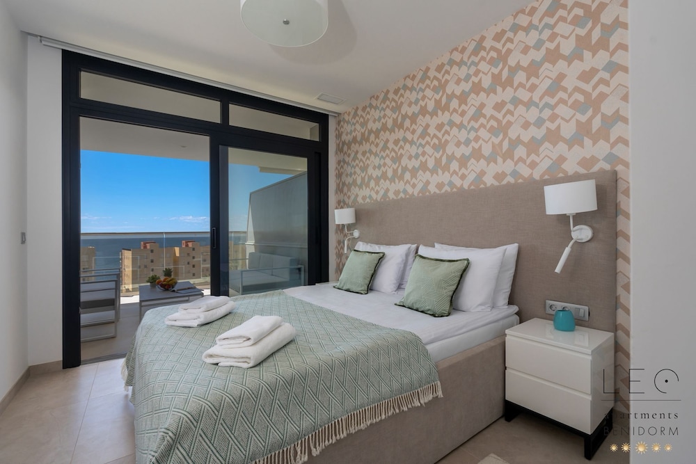Sunset Cliffs Residence