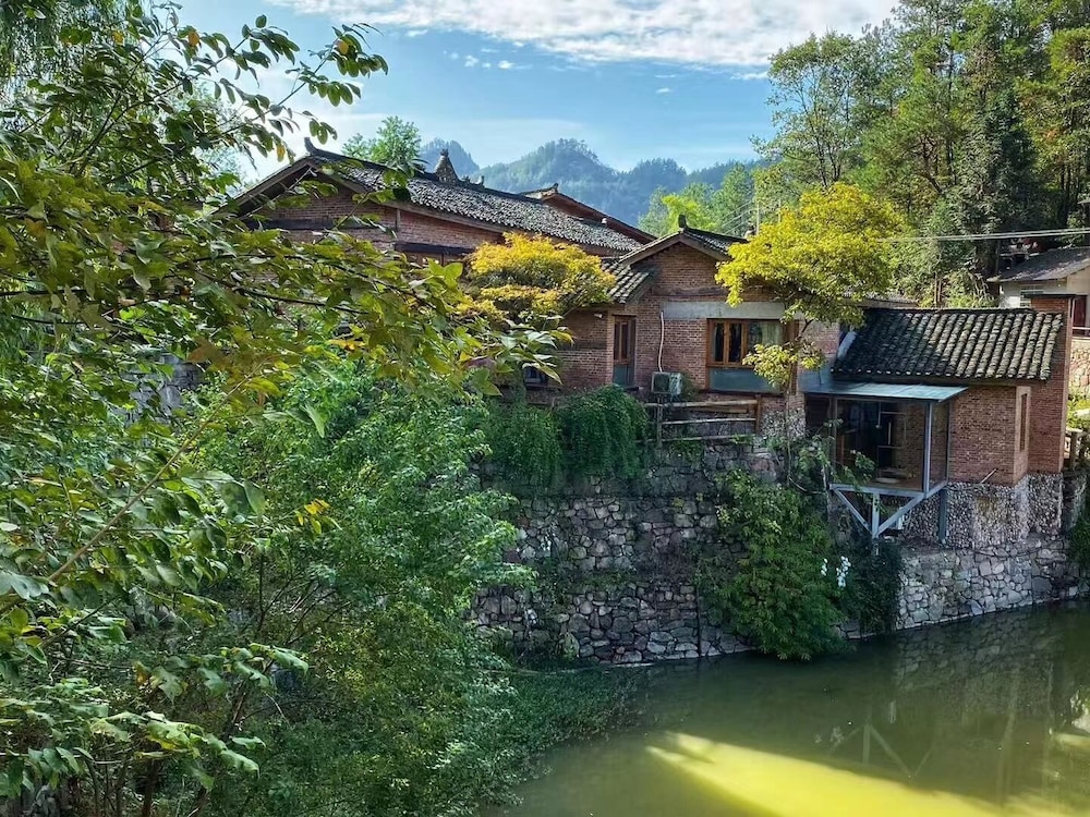 No.5 Valley Lodge
