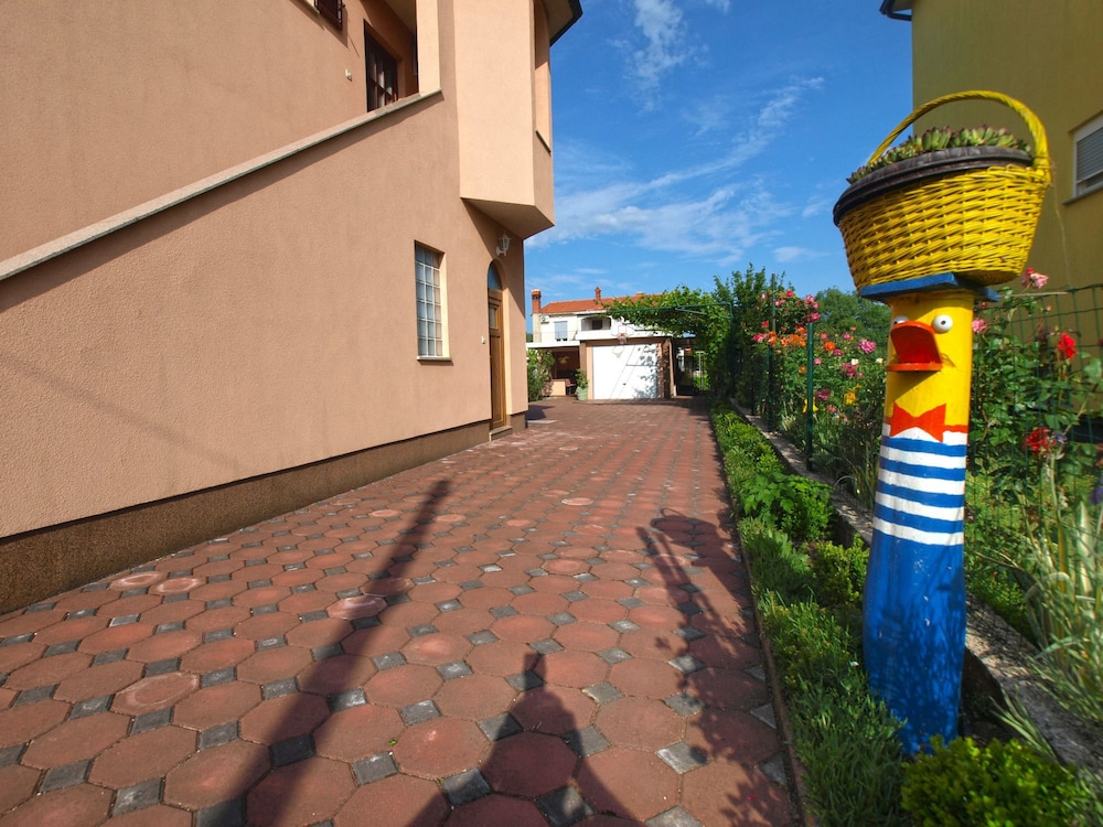 Photo 40