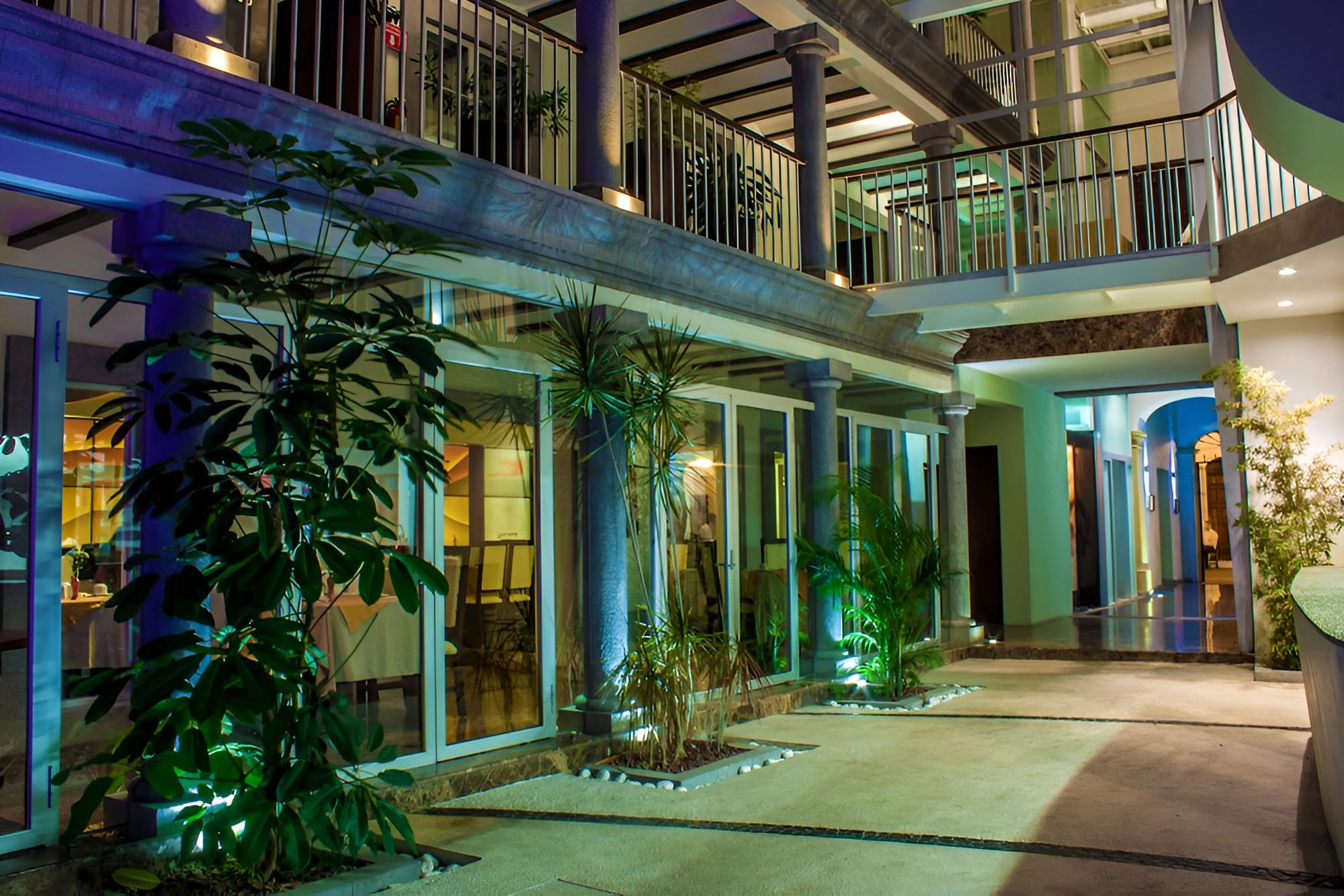 The Jonathon Boutique Hotel