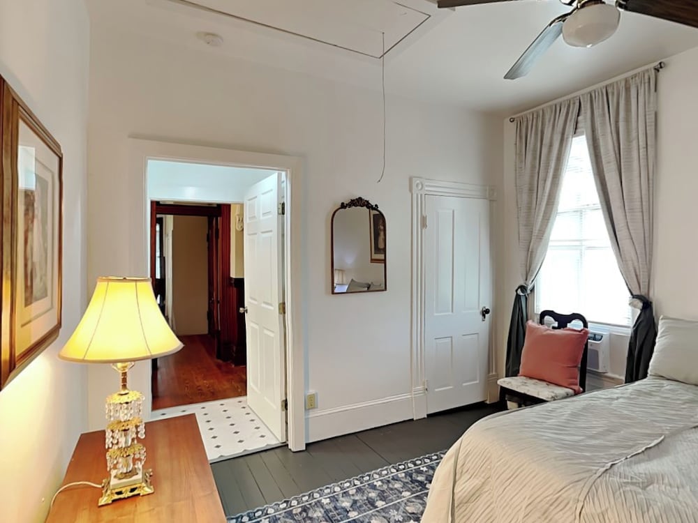 Victorian Rose by Ryson Vacation Rentals
