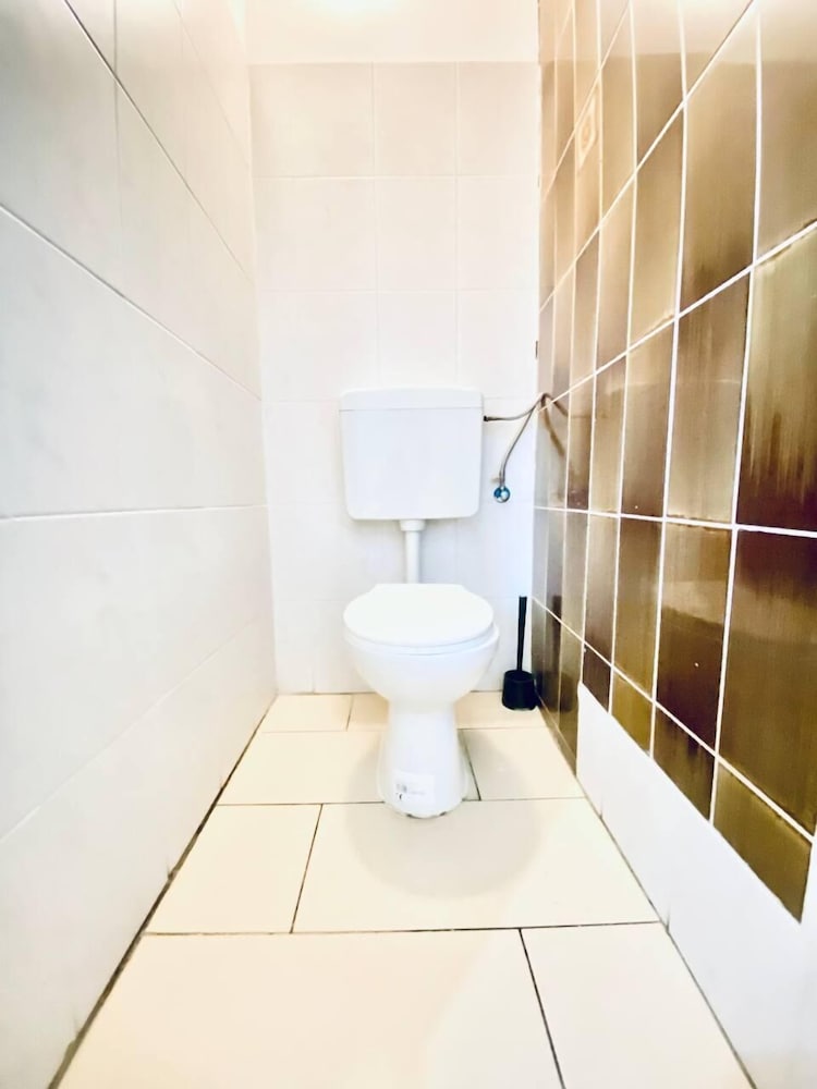 Spacious 4 BR Apt Perfect for Groups
