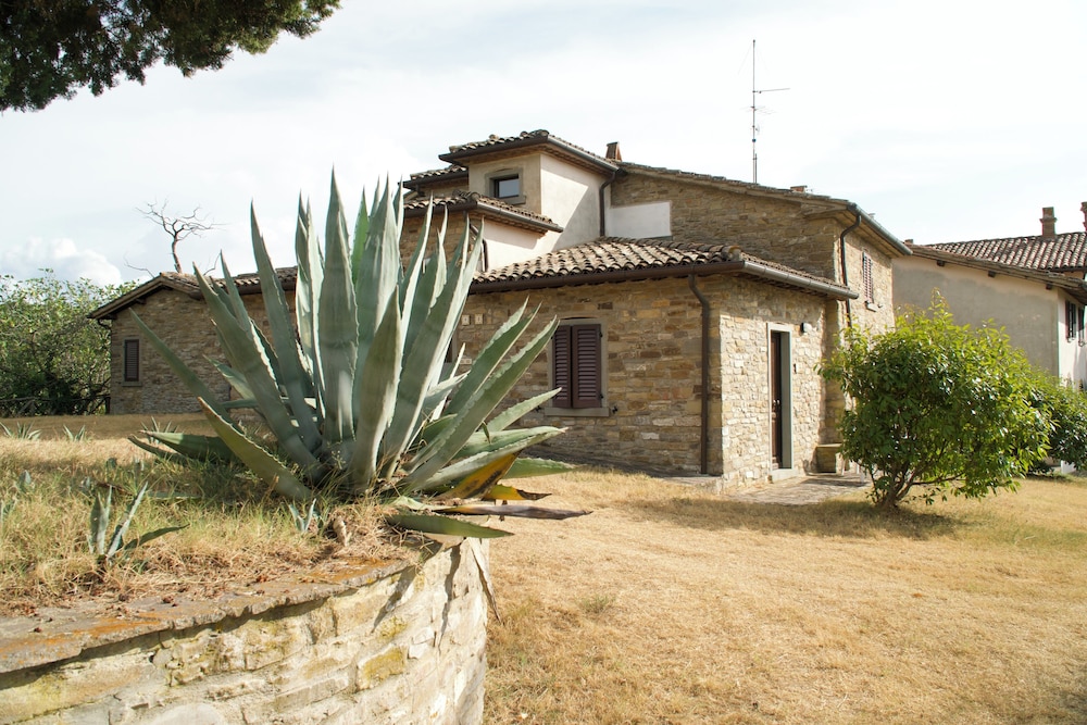 Podere Pietraluna