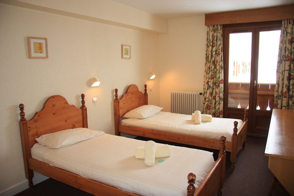 Huez Vacations - SportHotel Beausoleil - Property Image 3