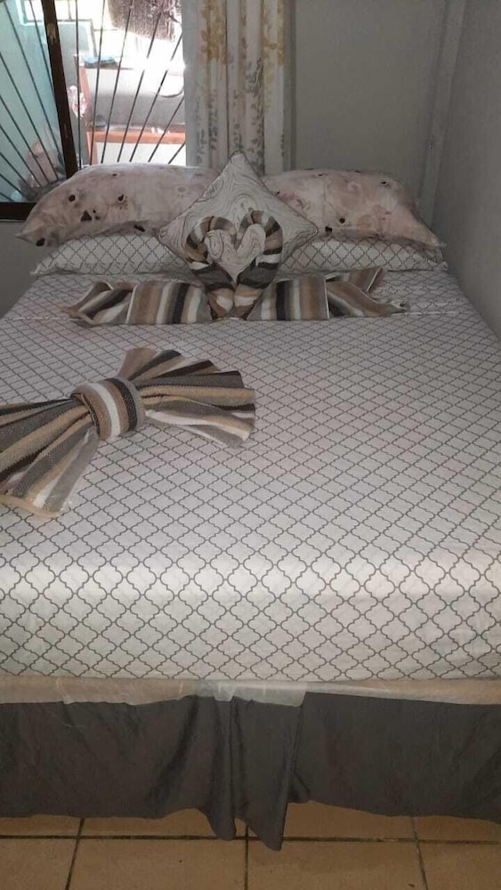 Manuel Antonio Comfort 1