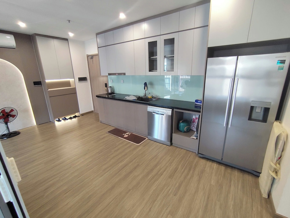 Luxhomes TC1 Canopy Vinhomes Smart City
