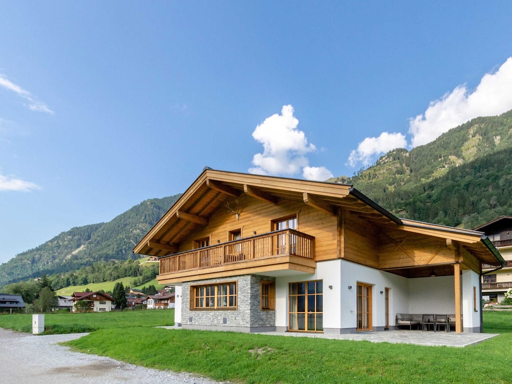 Chalet in Bad Hofgastein Near Ski Slopes