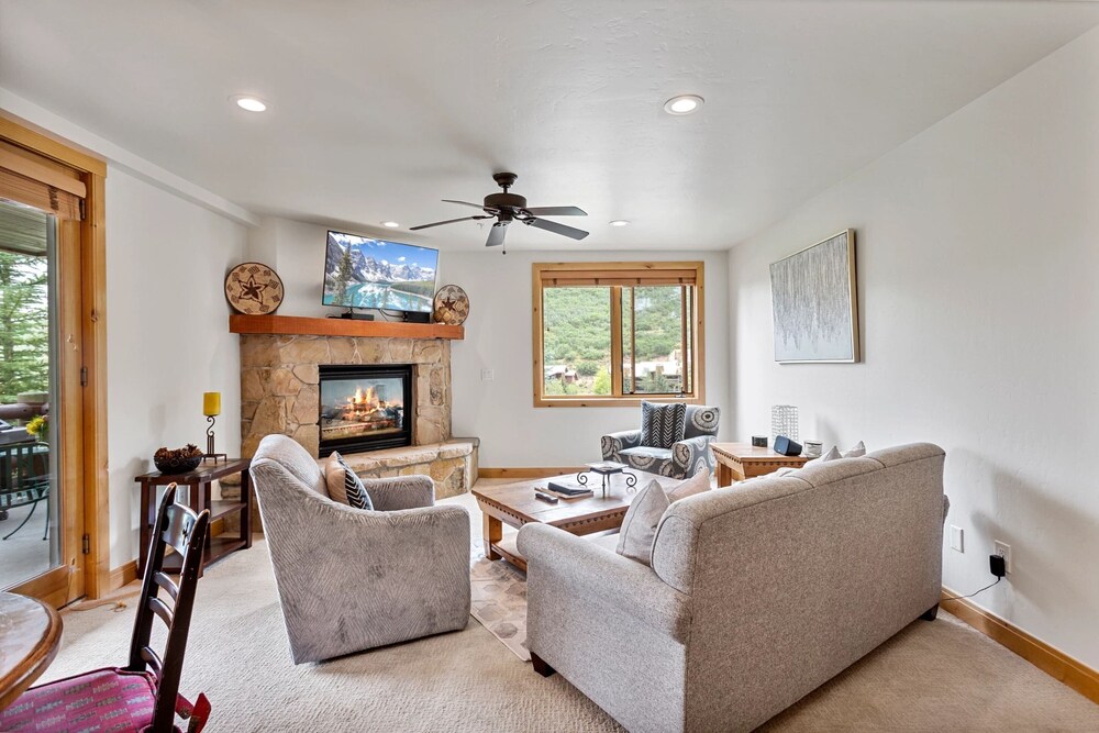 Trail's End Lodge at Deer Valley Resort - One Bedroom Residence with Spa #205 1 Condo