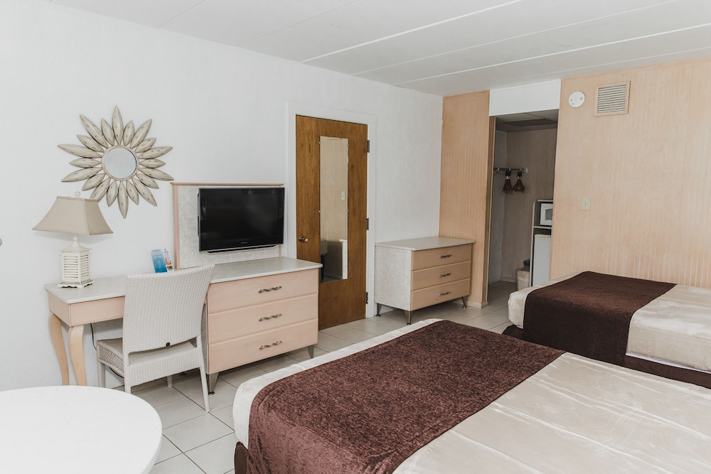 AA Heart of Wildwood Motels