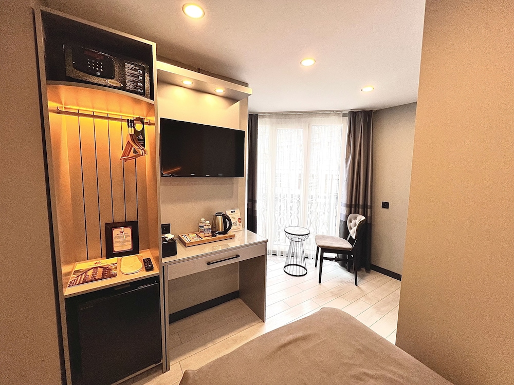 White Corner Otel - Image 40