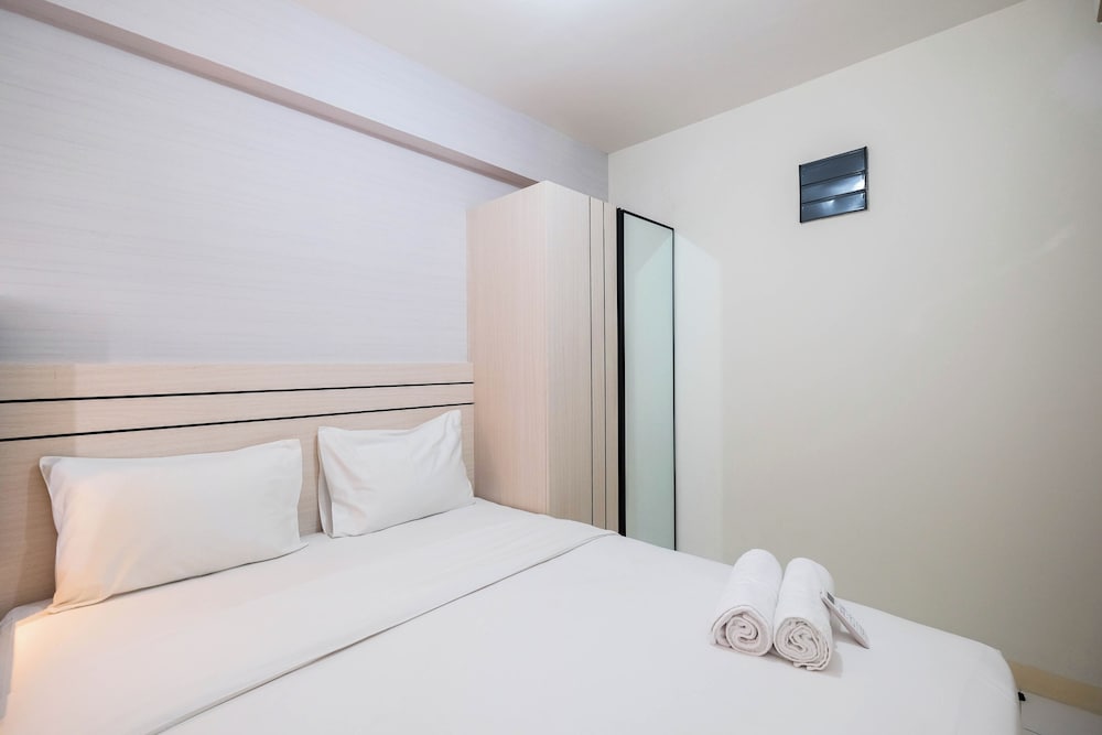 Cozy Living and Stylish 2BR Podomoro Golf View Apartment