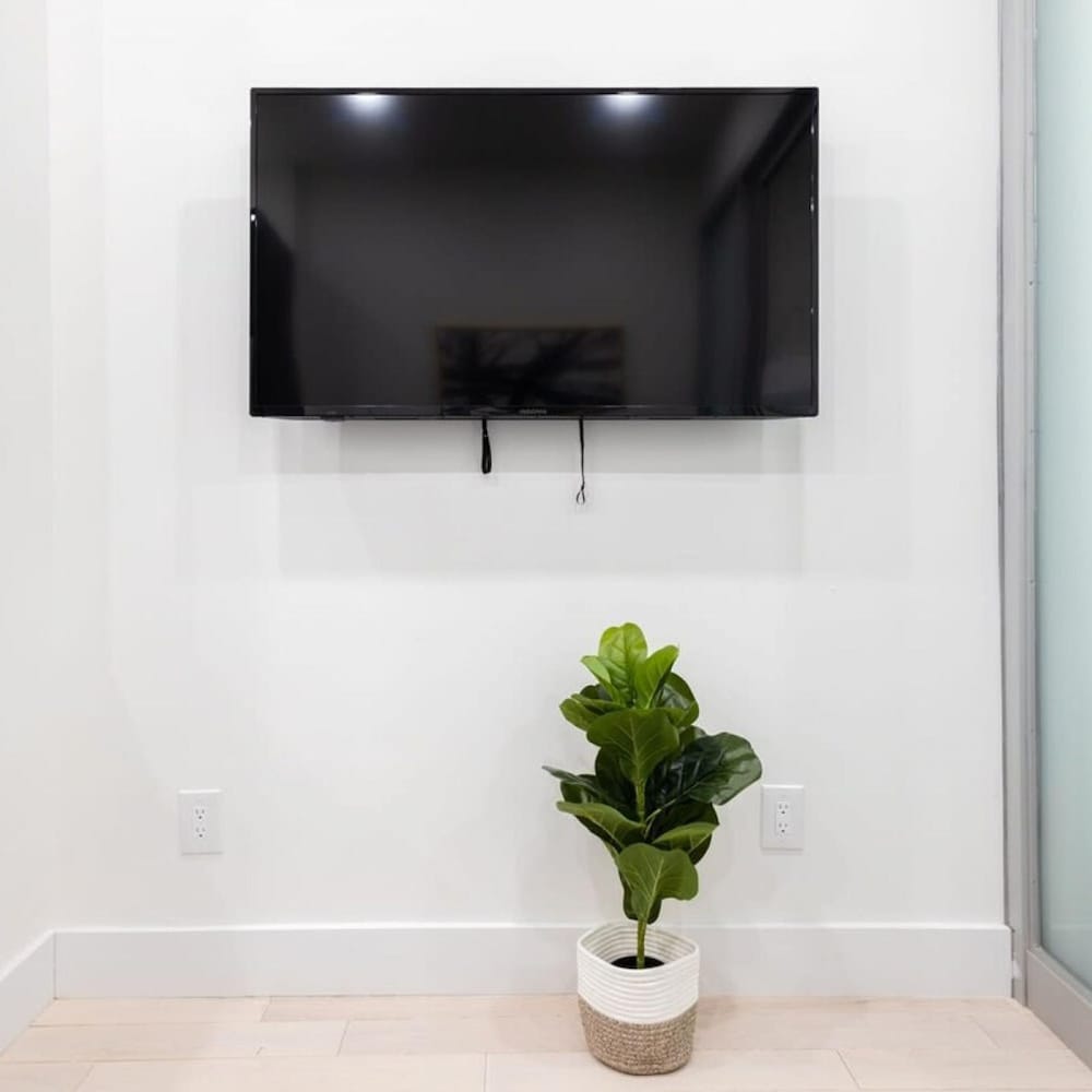 317-1an - New Modern 1BR W D Walk to Central Park