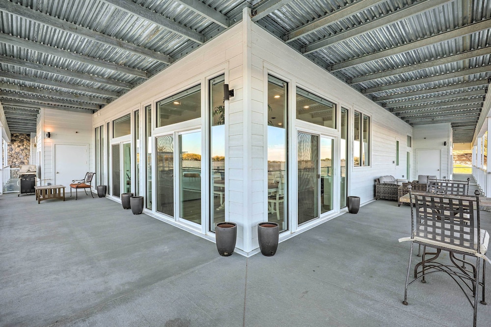 Watertown Condo w/ Resort-style Amenities! view 5