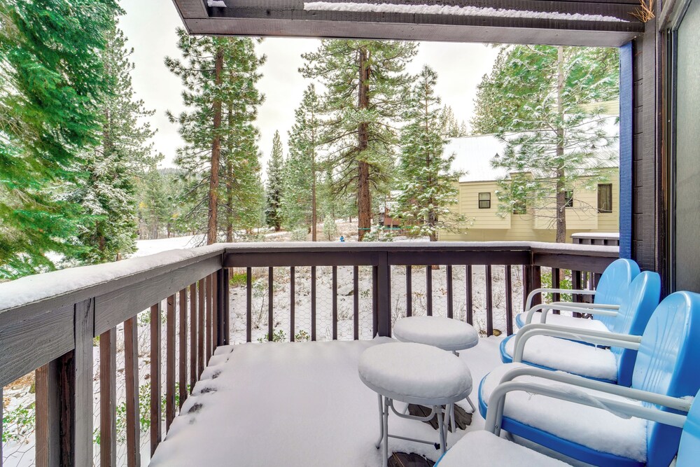 Shuttle to Slopes: Northstar Gem w/ Hot Tub Access