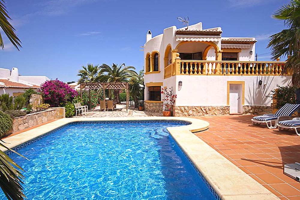 Villa Sol in J vea With 2 Bedrooms and 2 Bathrooms
