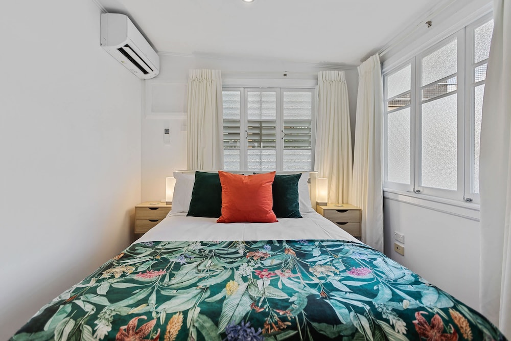 Crystal Cottage Cairns