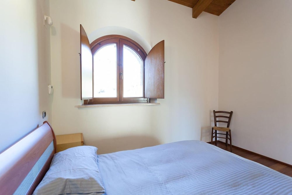 Beautiful 4 bed House in Urbino in the Marche view 4