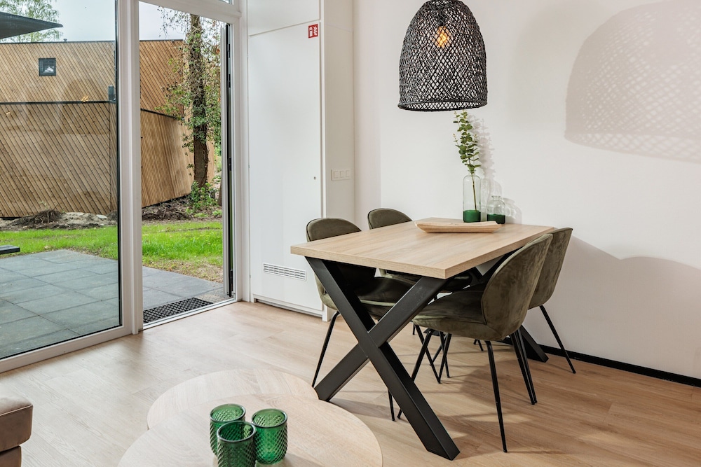 Luxe Lodge Near Schaijk