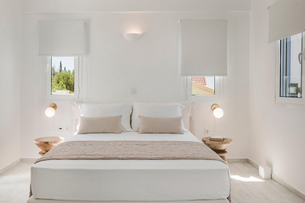 Lourdas White Villa view 4