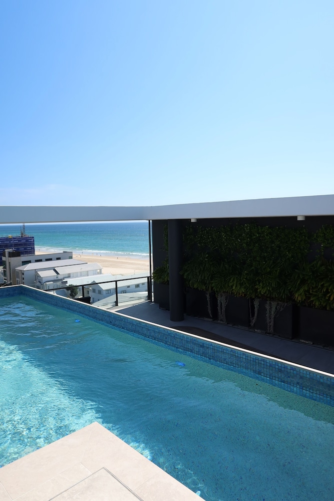 Luxury Palm Beach 1 BDR in The Village
