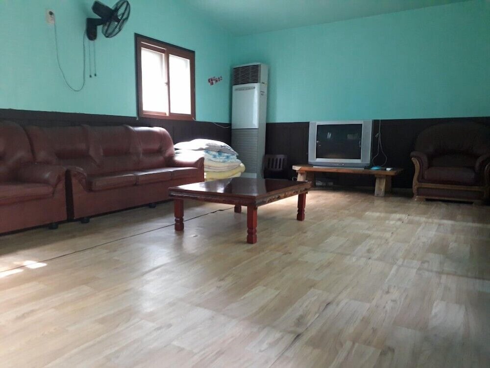 Photo 43