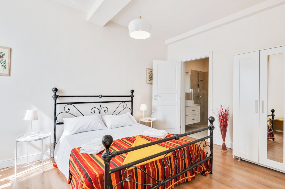 AriediParma - Rooms & Apartments