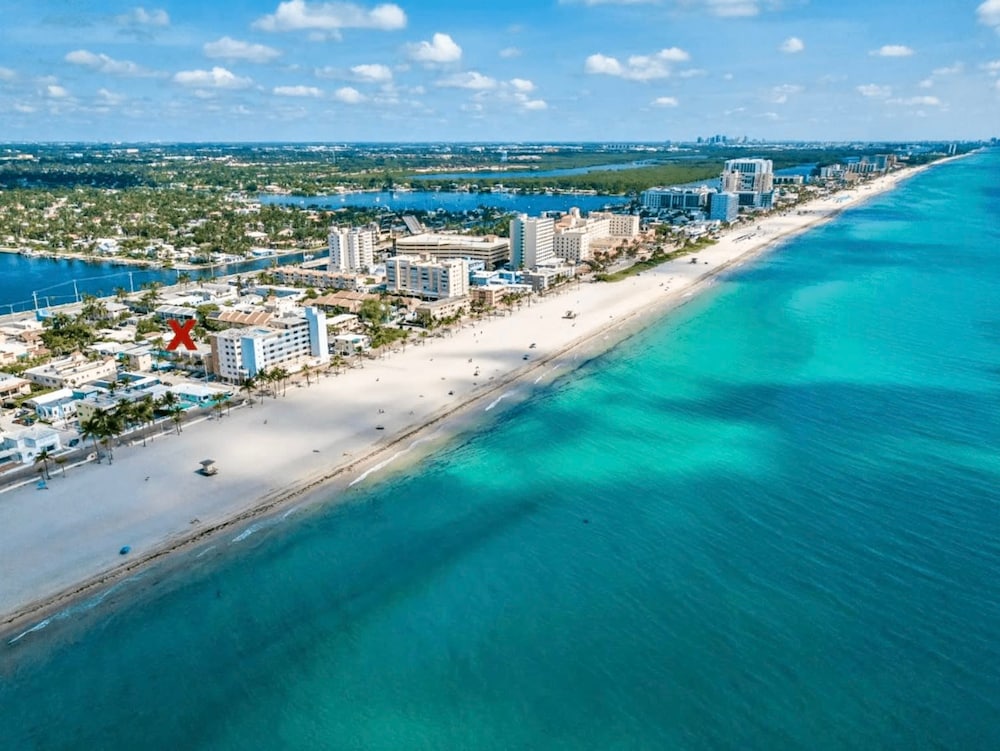 Southwinds 4 for 2 Steps to Beach Boardwalk