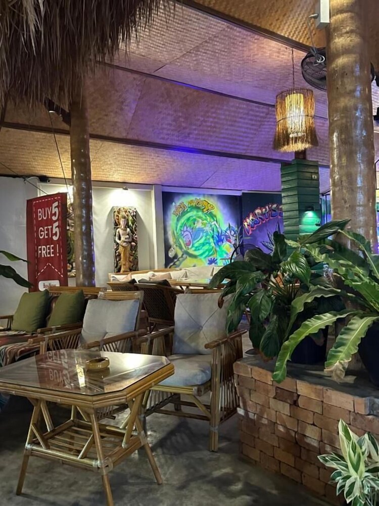 lounge
