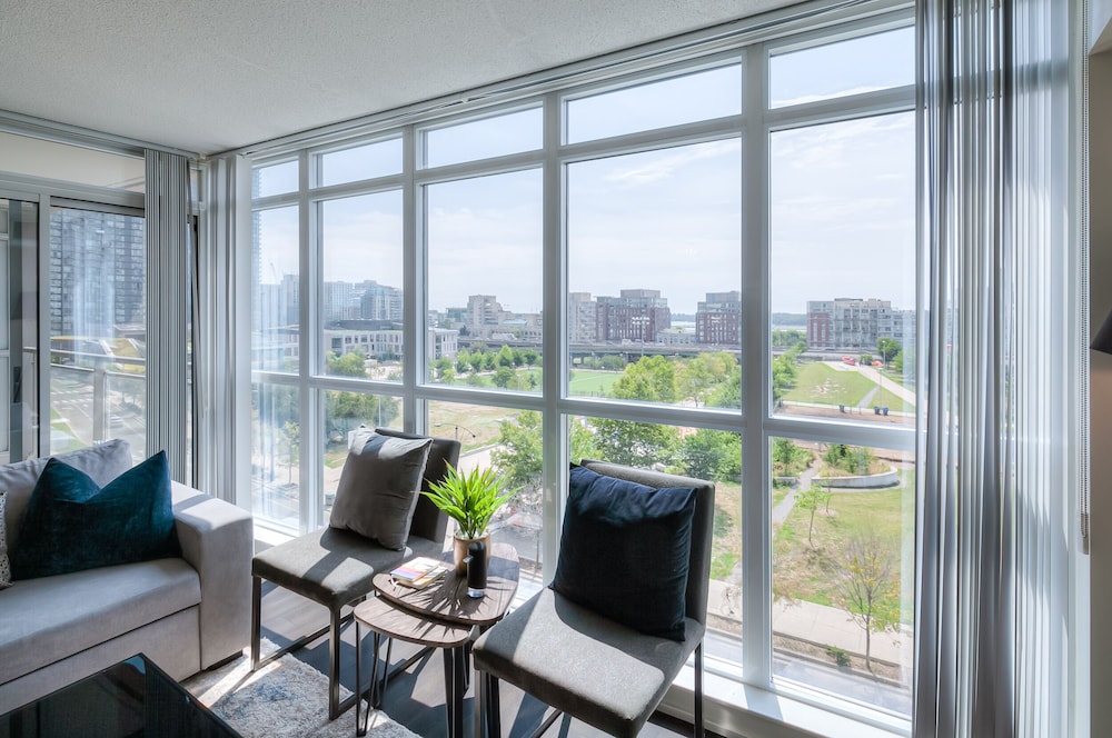 Waterfront Luxury Suites