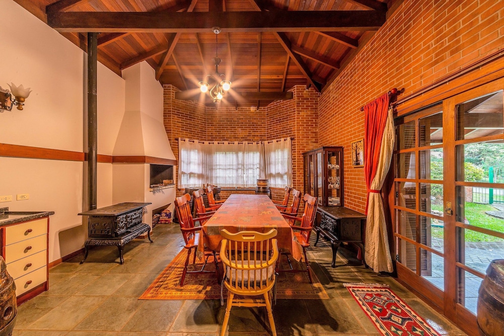 Beautiful Chalet-style House in Canela Rcf160
