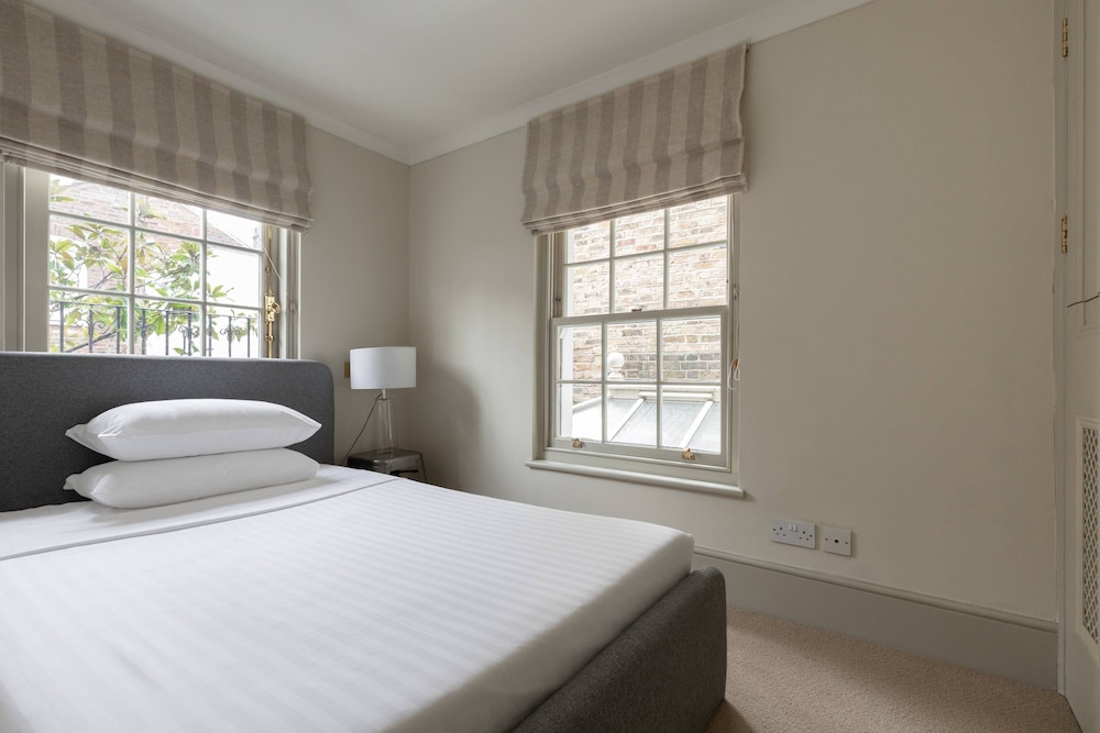 Kensington Place IV by Onefinestay