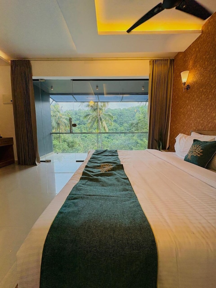 Vayalada Garden resort