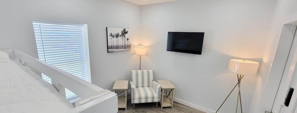 Villas De Laguna 4 3 Bedroom Townhouse