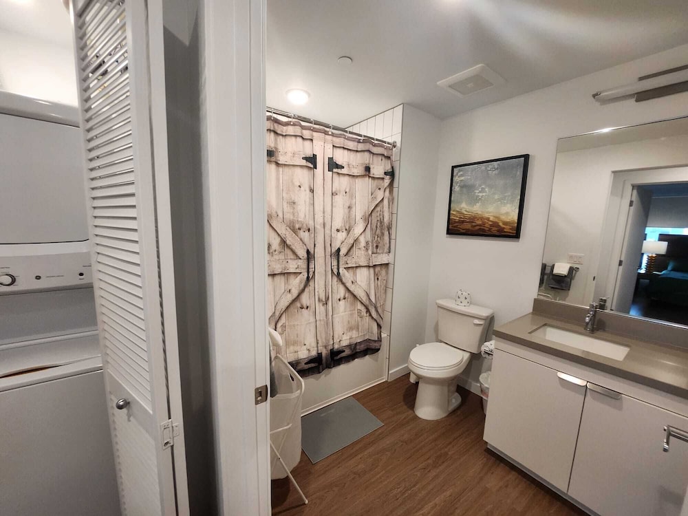 Premier Apts in Vibrant Downtown LA