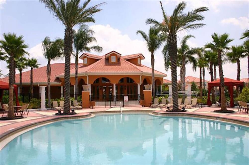 The Beauty of Solana Near Disney and Universal