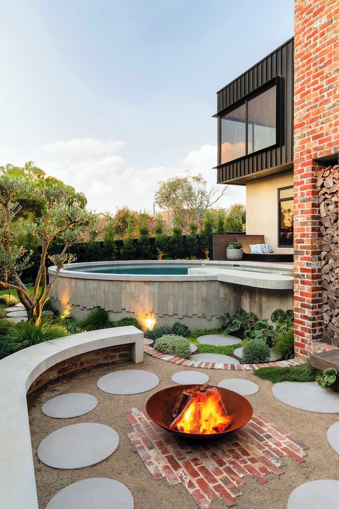 Helix in Mornington With 4 Bedrooms and 3 5 Bathrooms