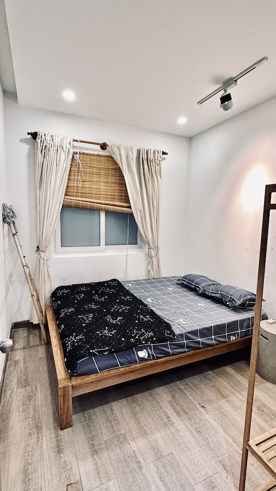 Oceanus Oasis Retreat view 3