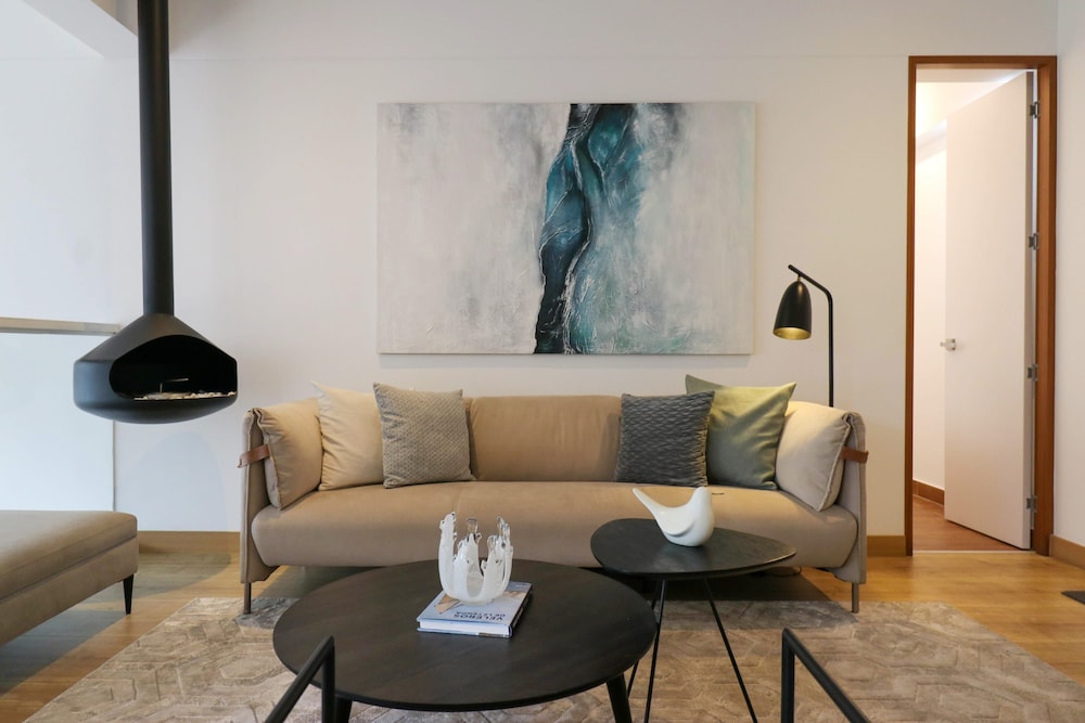 Elegant 3BR Duplex With Balcony in Miraflores