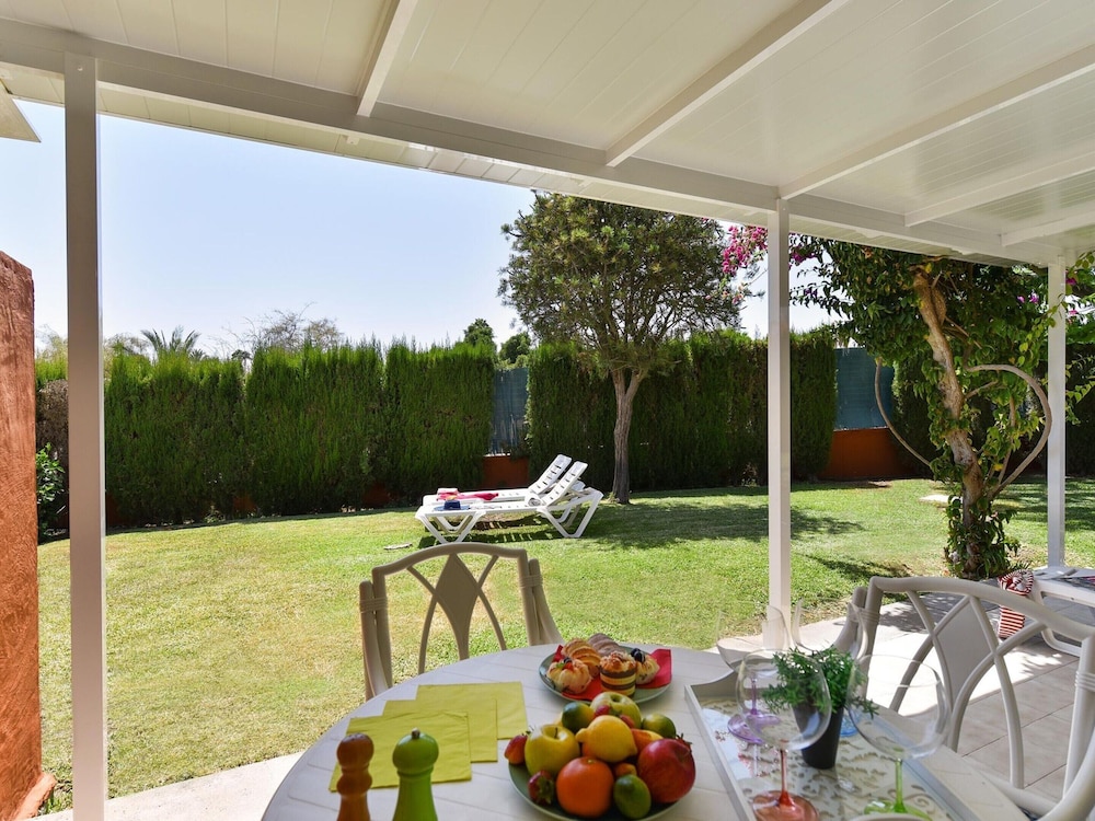 Bungalow in Maspalomas Near Beaches & Pool