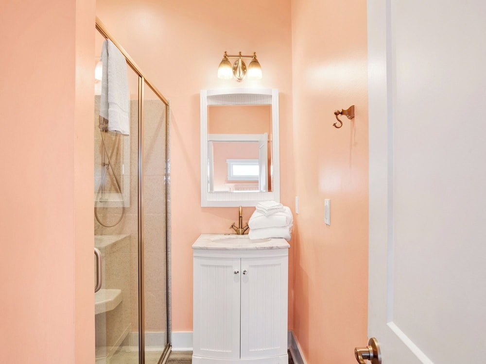 Barefeet Retreat by Southern Vacation Rentals