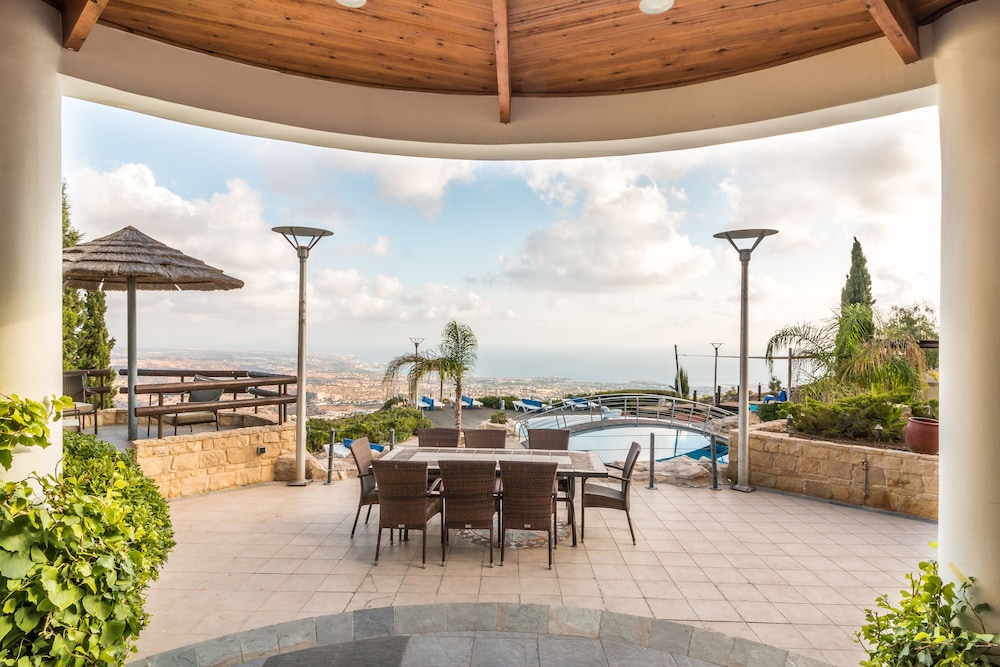 Panorama & Oceania Villas