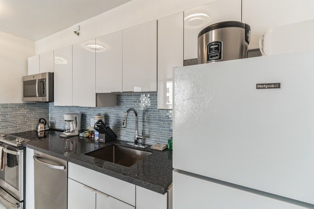 Waikiki Banyan Condo Located One Block From Waikiki Beach! by Koko Resort Vacation Rentals