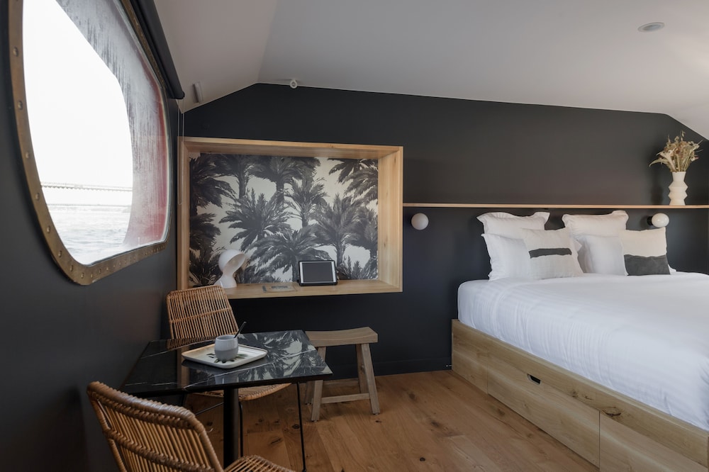 LA PENICHE - Bed And Bicycle - Tournon