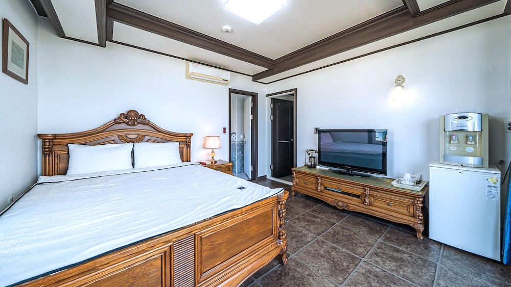 Gangneung Pension Sea and - Pet Friendly