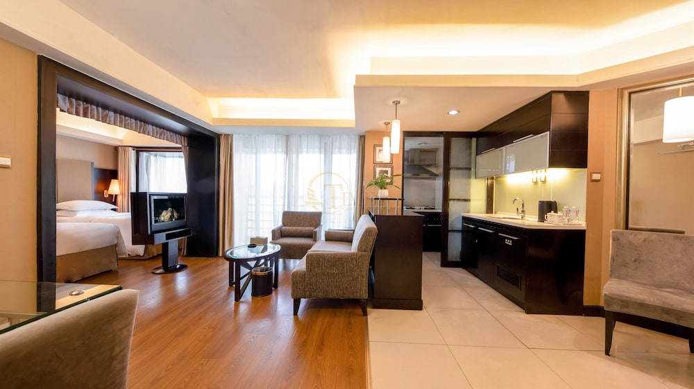Tianxi Royal Suites & Towers branch