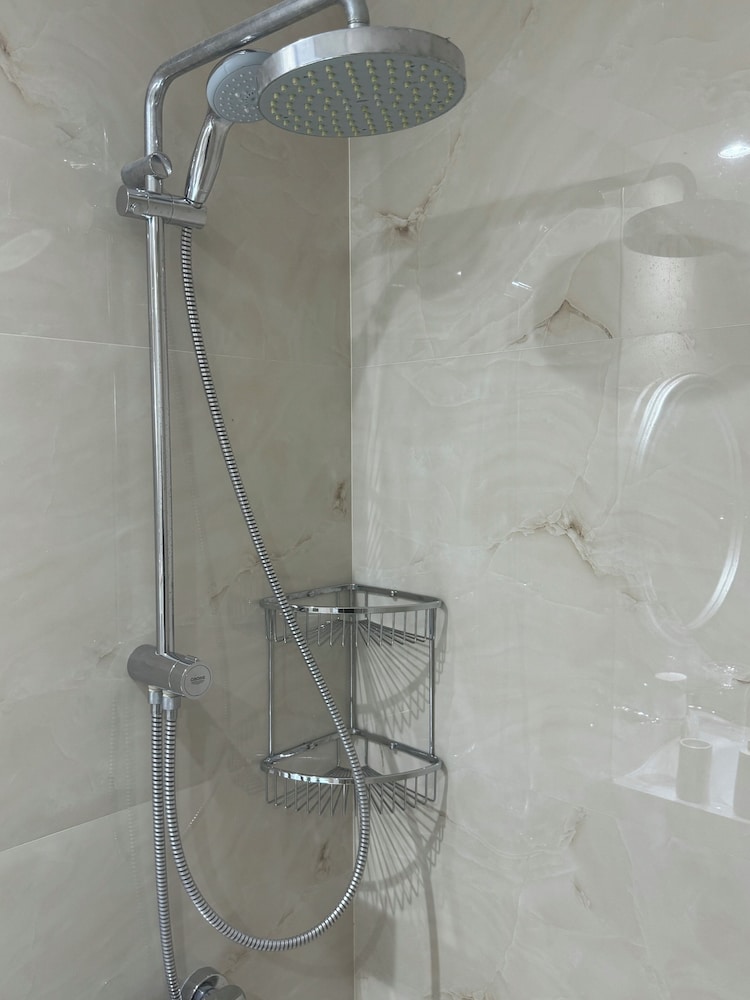 ROYAL BEACH RESIDENCES