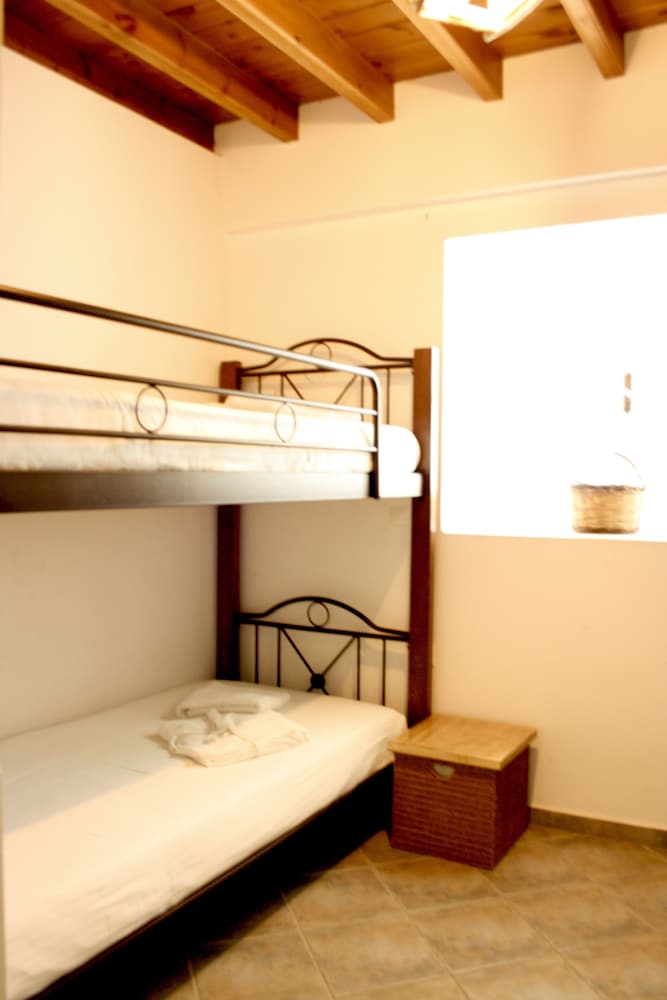 Mariakis Studios photo 3