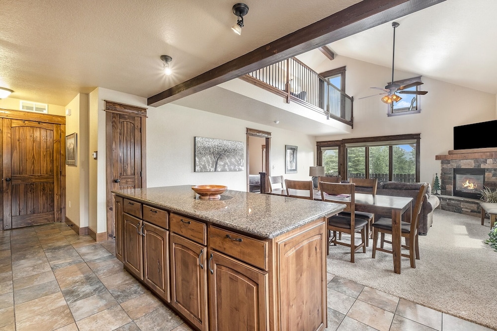 Twin Pines -- Ev 6123 3 Bedroom Townhouse by RedAwning - Property Image 26