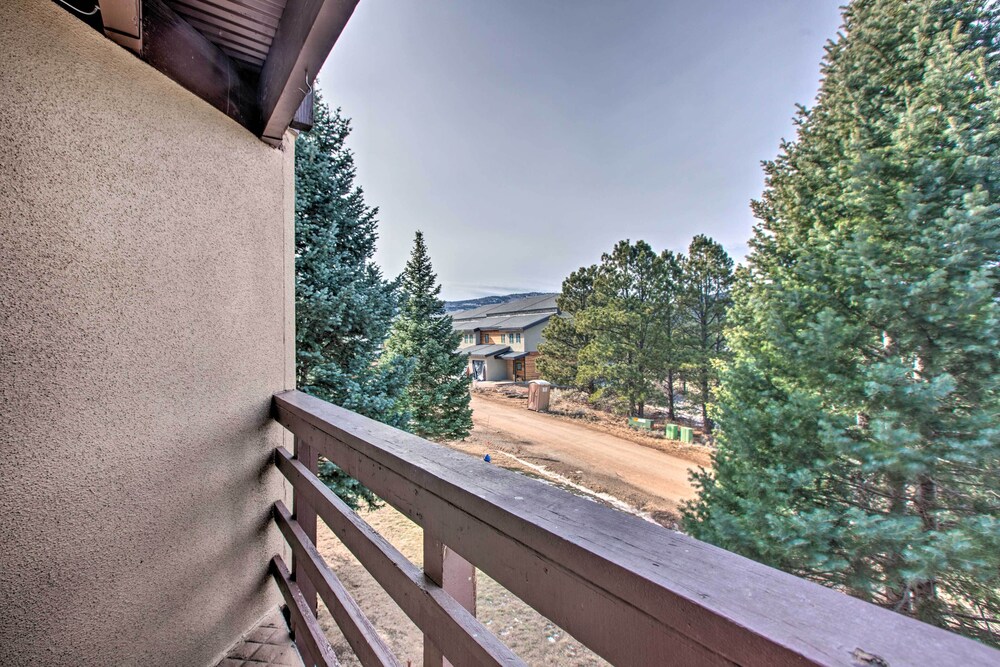 New Mexico Condo w/ Fireplace & Mountain View view 4