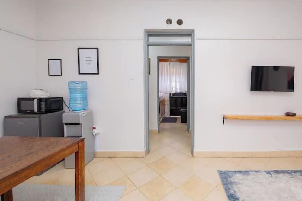 Lux Suites Bida Furnished Apartments